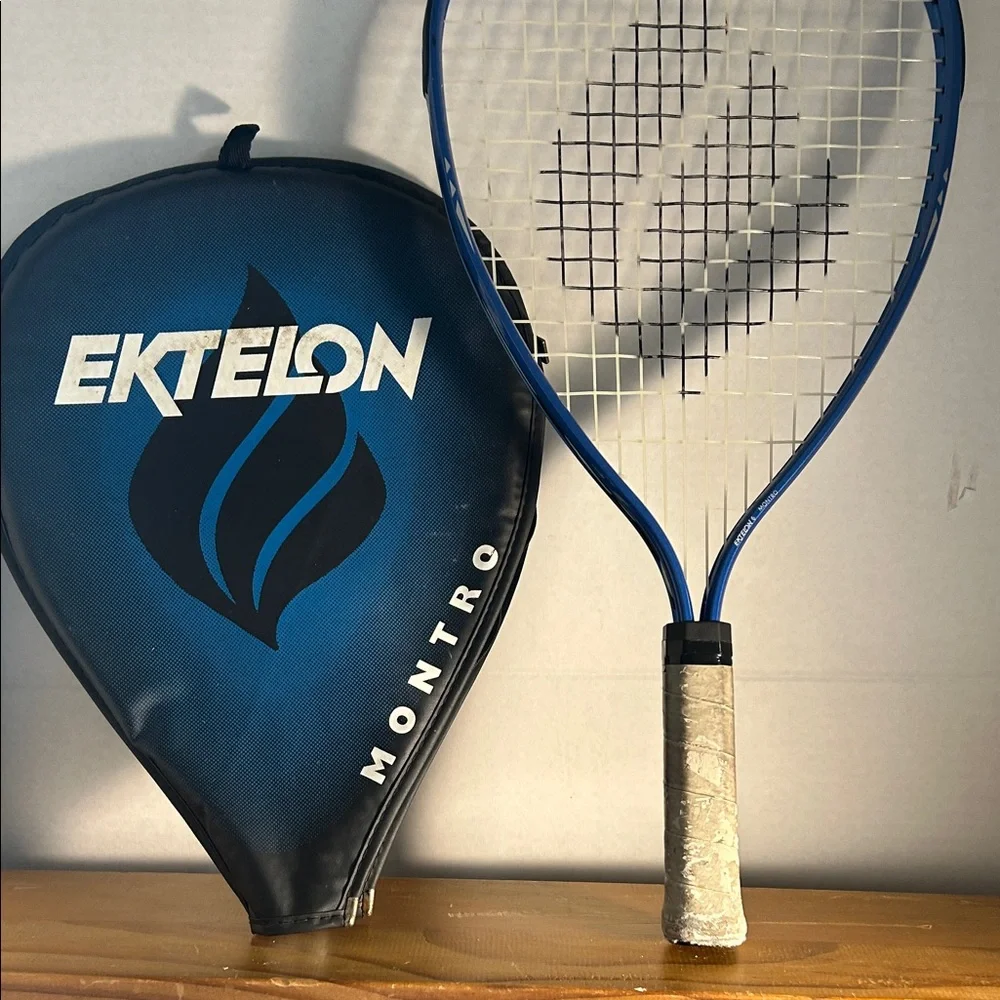 Blue Racquet with Cover - Picture 1 of 3